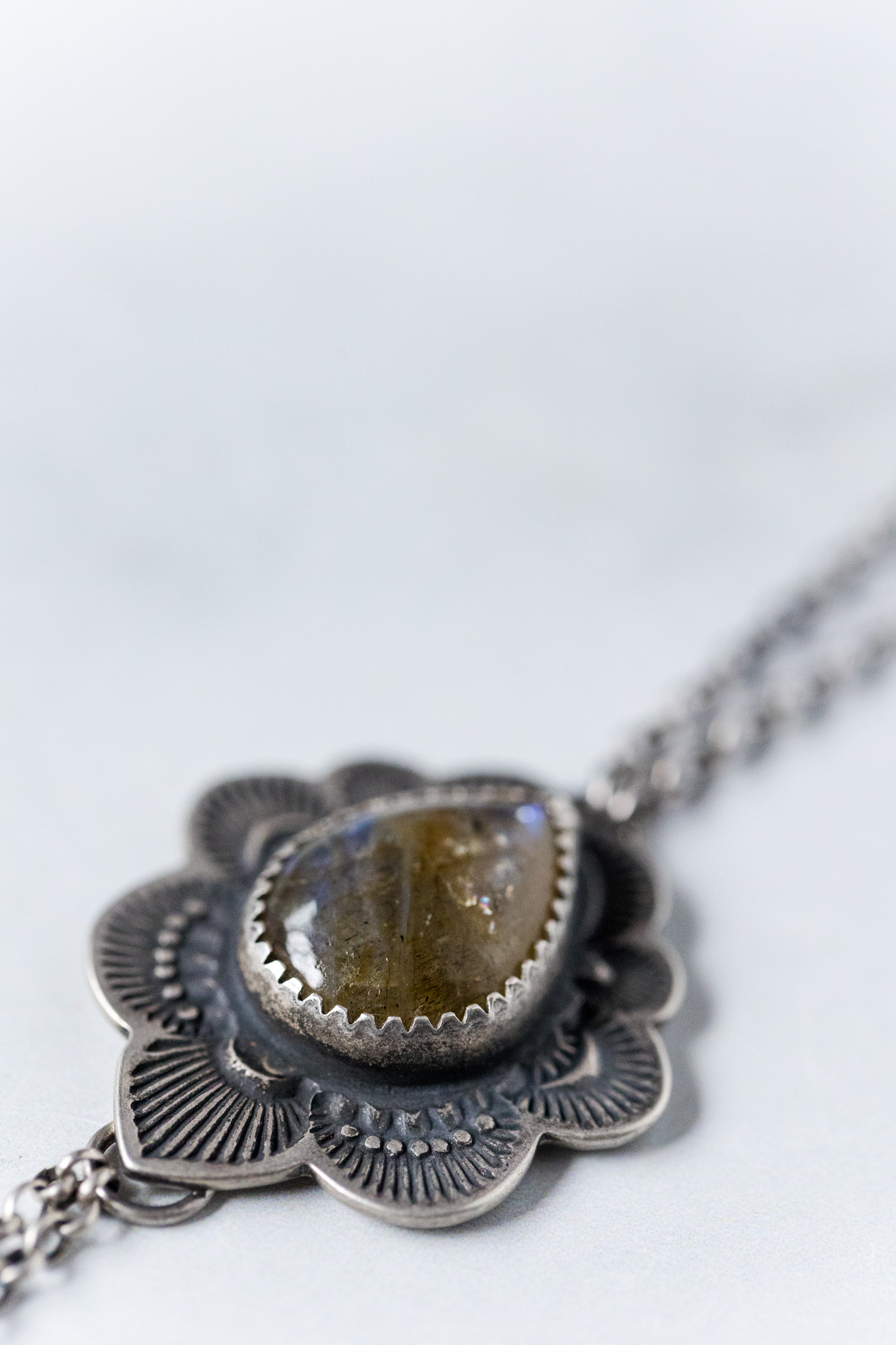Labradorite Hand Amulet - Image 2