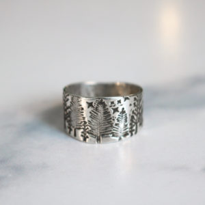 Happy Little Tree Rings sz. 7.25