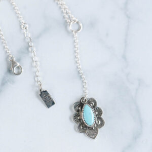 Carico Lake Flora Lariat #1