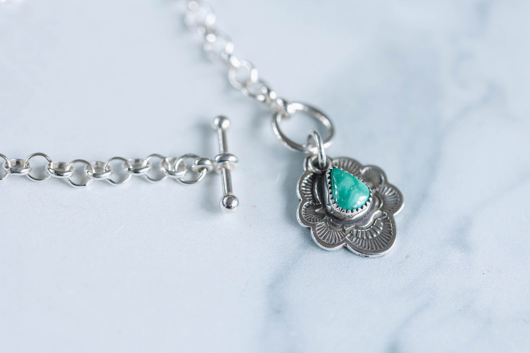 Emerald Valley Chunky Chain Bracelet - Image 3